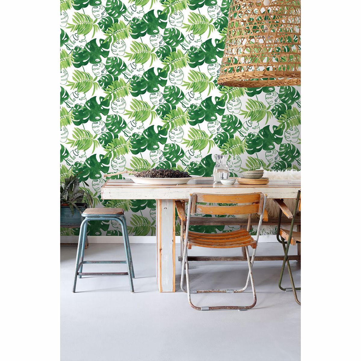 Patti Green Leaves Wallpaper - Brewster Wallcovering