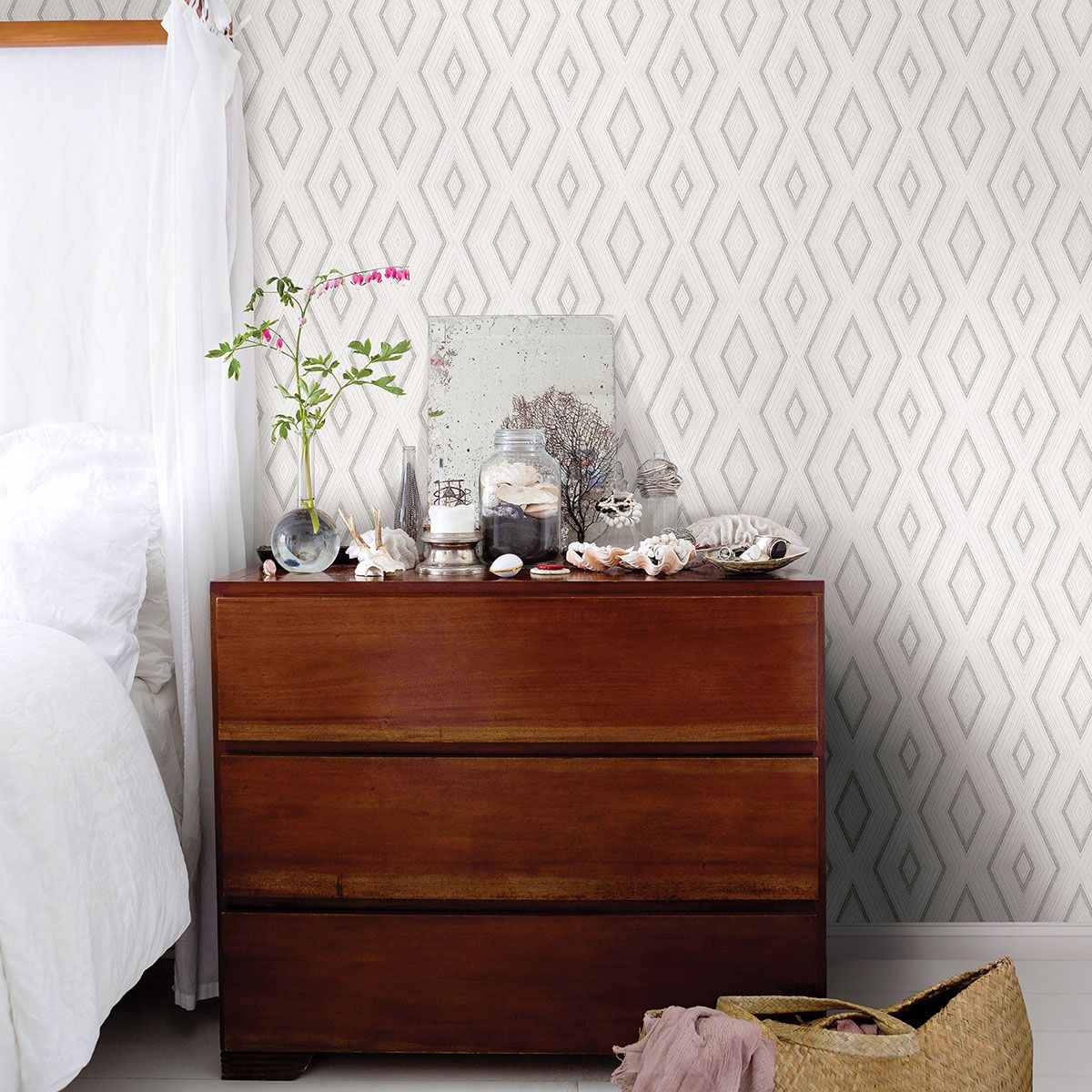 Santa Cruz Grey Geometric Wallpaper - Brewster Wallcovering