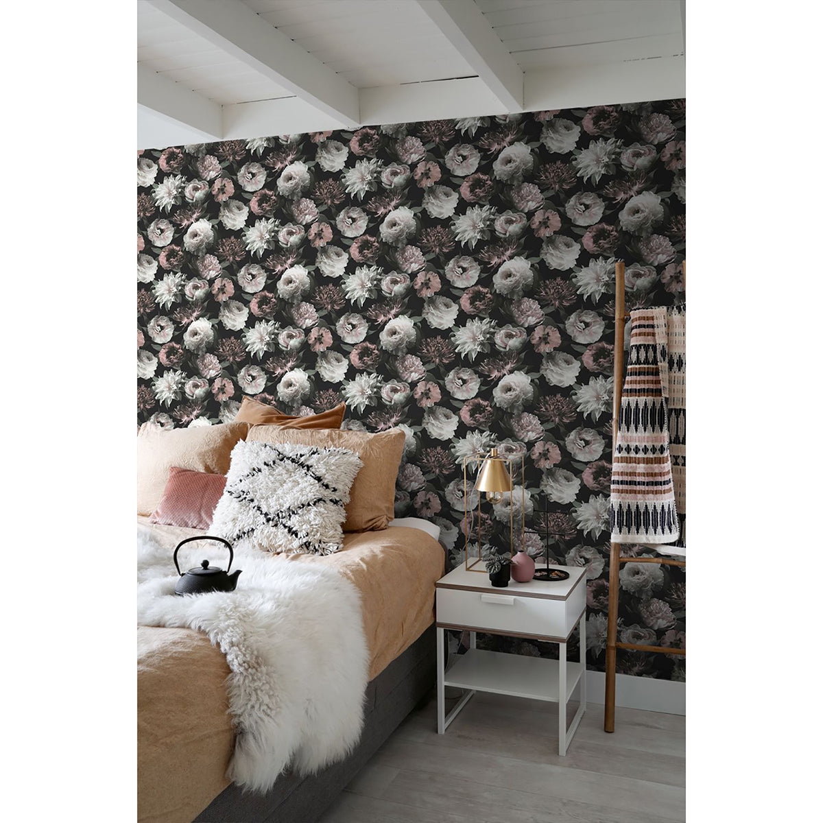 Contessa Blush Flowers Wallpaper - Brewster Wallcovering