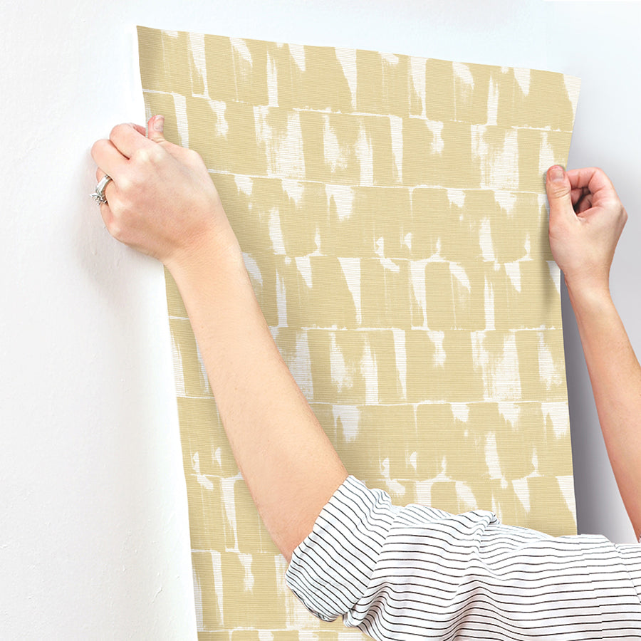 Bancroft Gold Artistic Stripe Wallpaper - Brewster Wallcovering