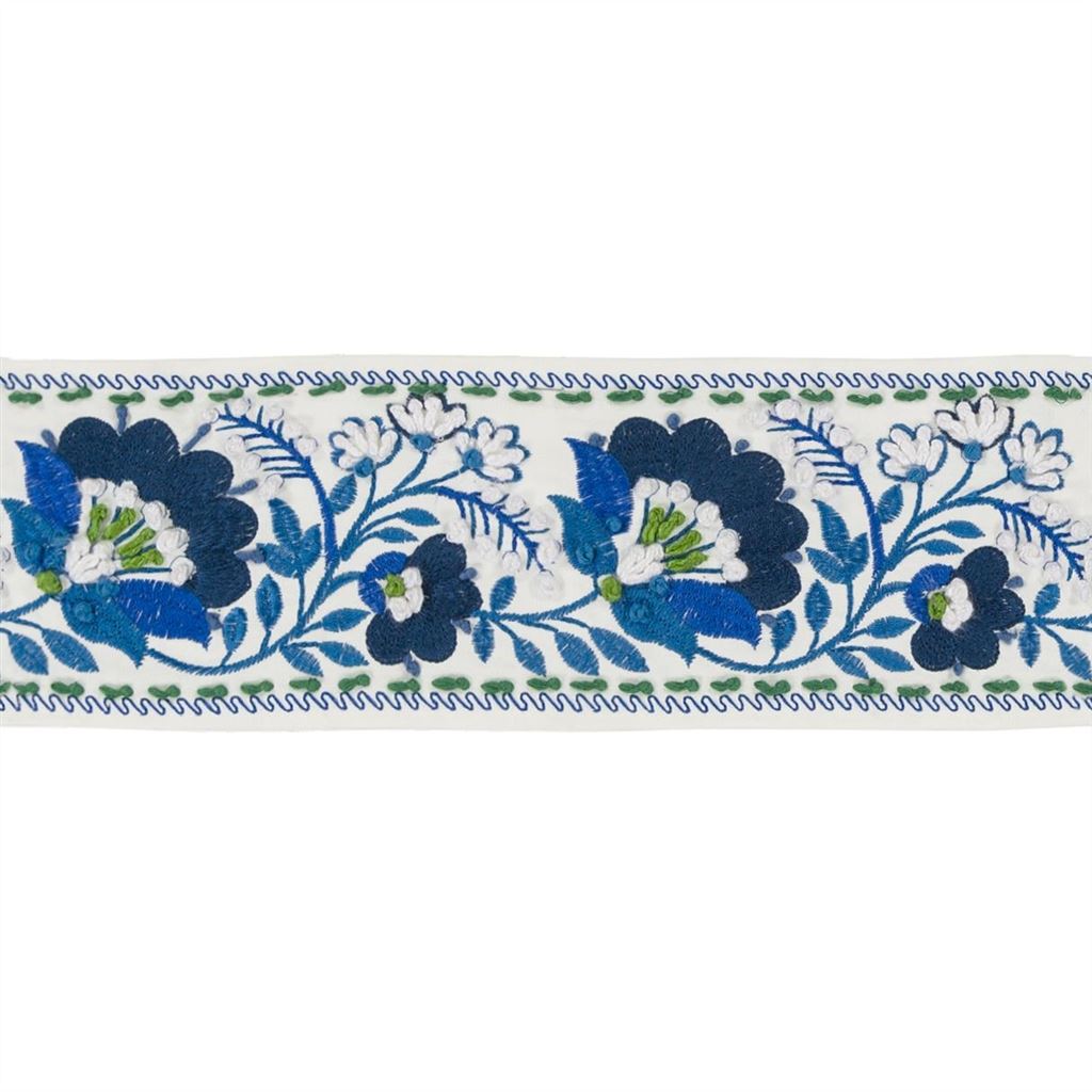 enamel-flower-indigo-designers-guild-trdg0023-01