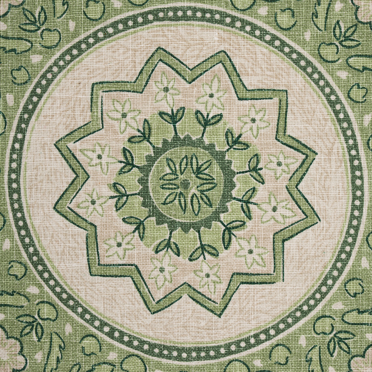 MONTECITO-MEDALLION-LEAF-GREEN-SCHUMACHER-176485