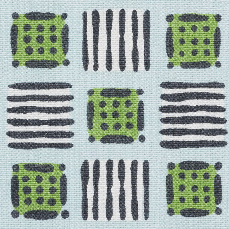 MOTTLEY-GRID-SKY-PUTTING-GREEN-SCHUMACHER-177862