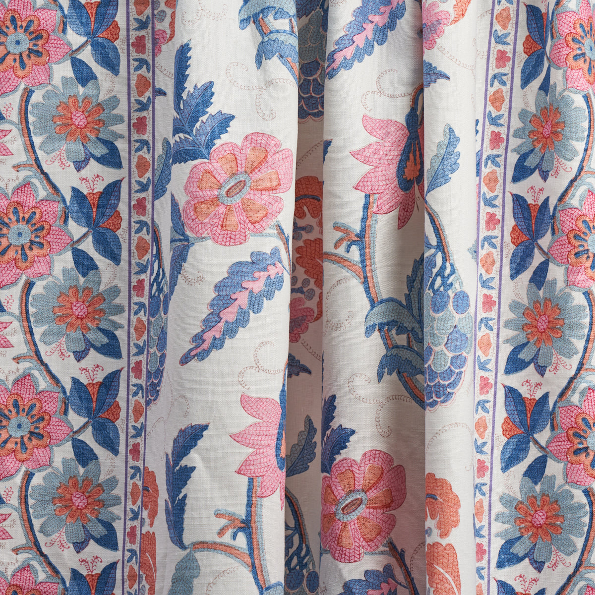 INDALI-BORDERED-LINEN-ROSE-AND-INDIGO-SCHUMACHER-180112