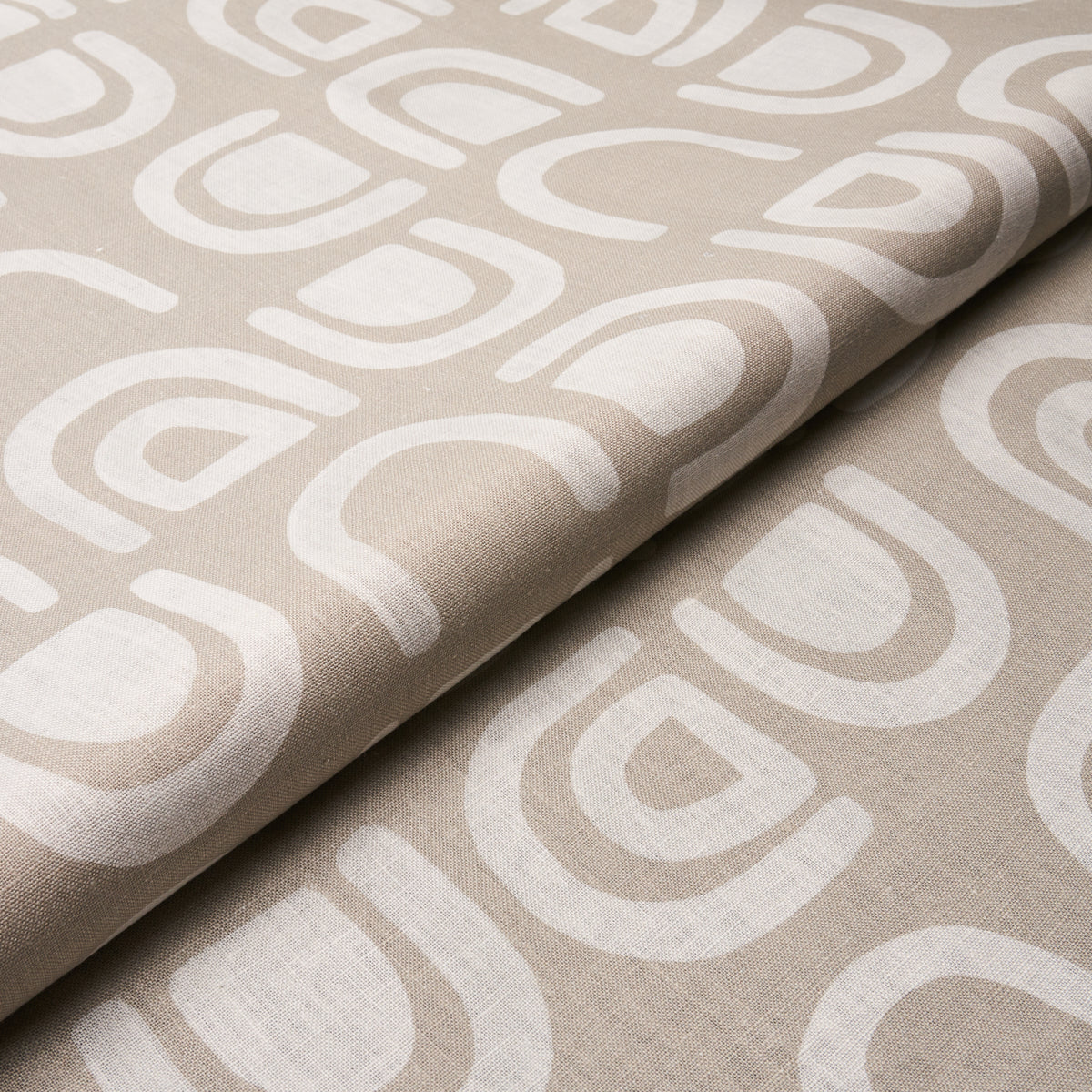 THRESHOLD-PRINTED-LINEN-GINGER-SCHUMACHER-180420