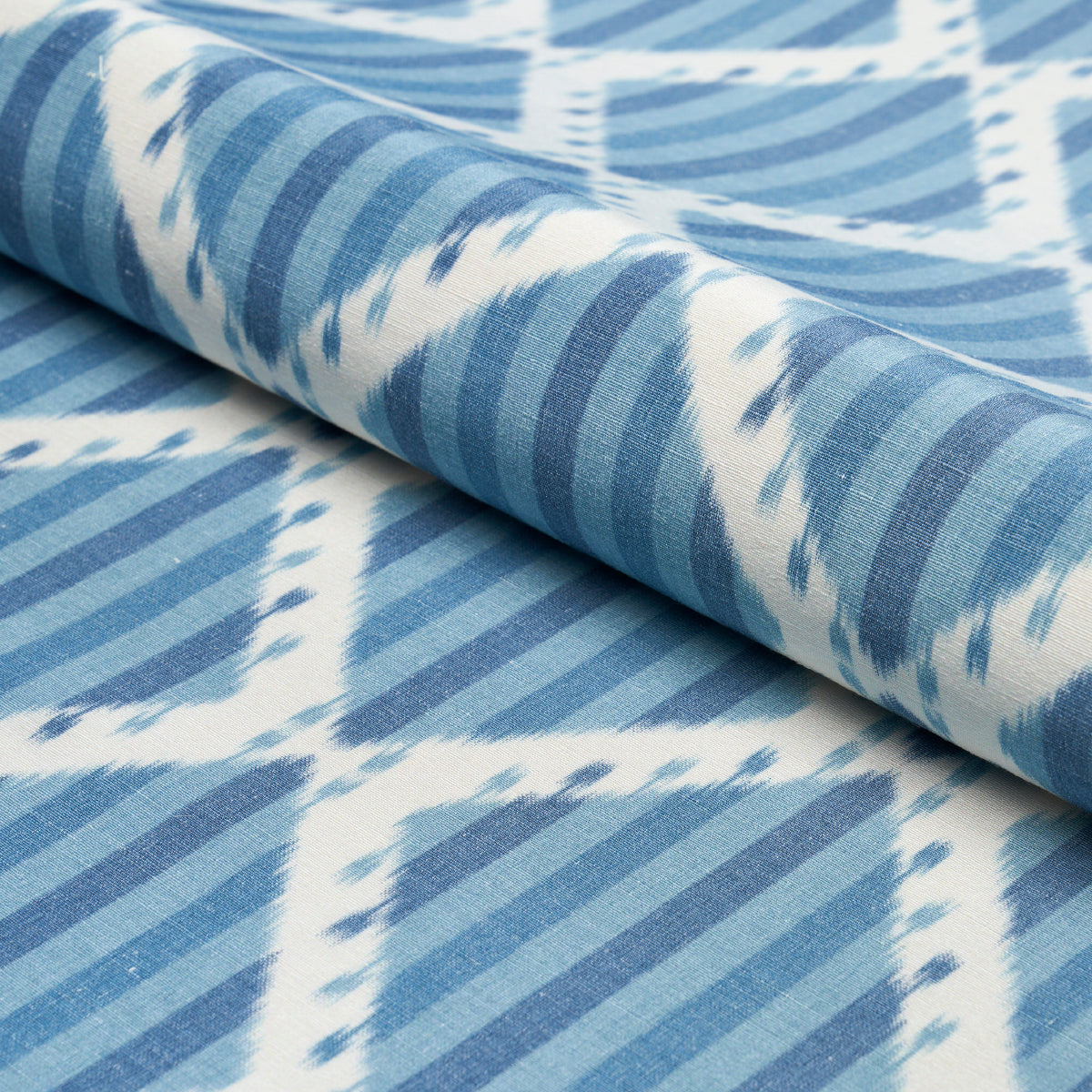 KAI-STRIPED-IKAT-BLUE-SCHUMACHER-181290