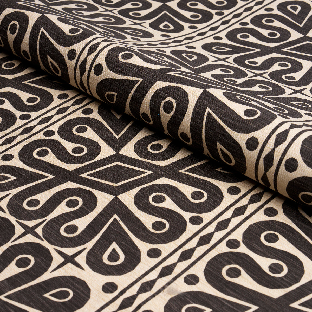 BORNEO-SILK-BLACK-SCHUMACHER-181472