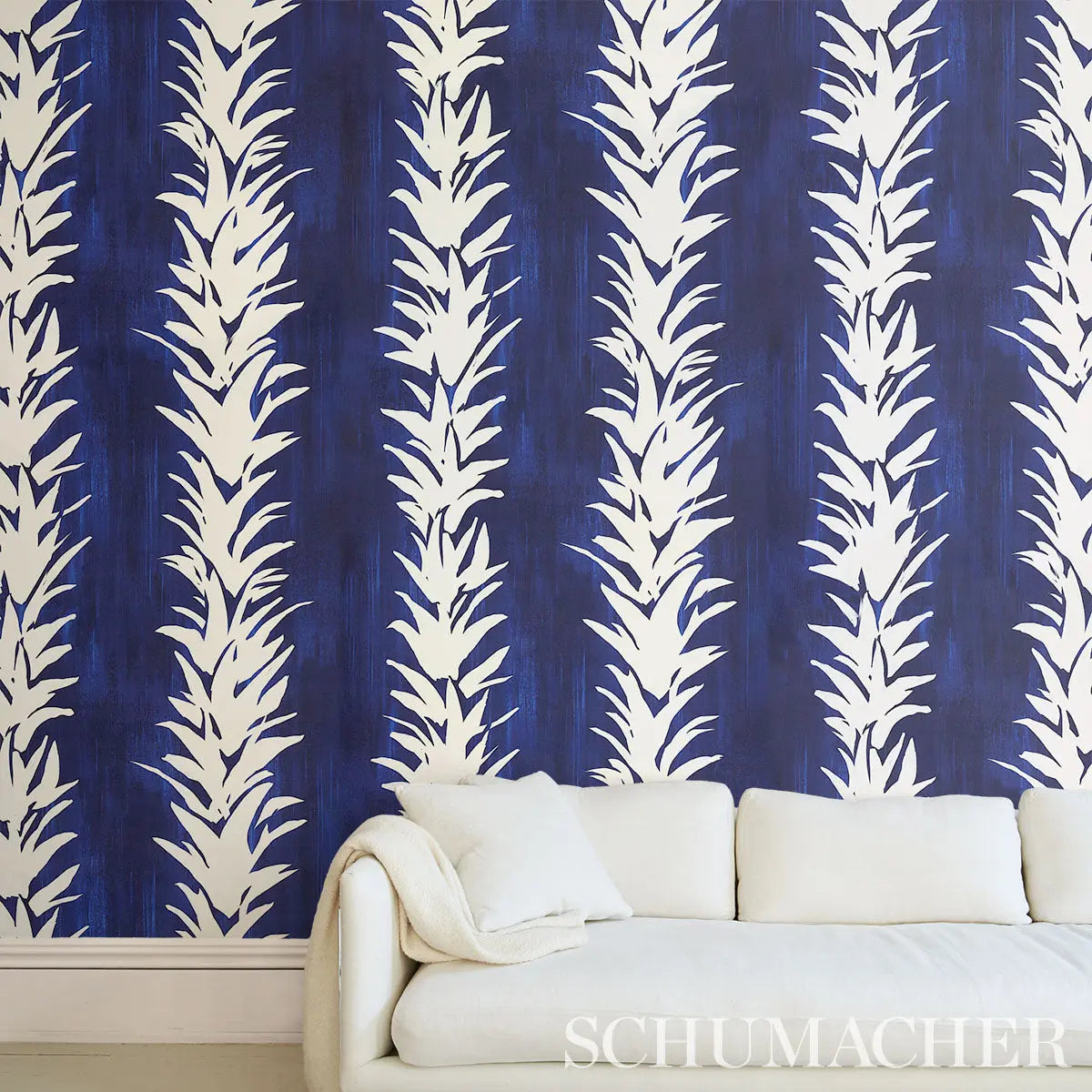 WHITE-LOTUS-COBALT-SCHUMACHER-5013661