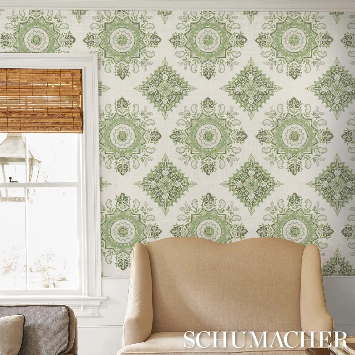 MONTECITO-MEDALLION-LEAF-GREEN-SCHUMACHER-5014361