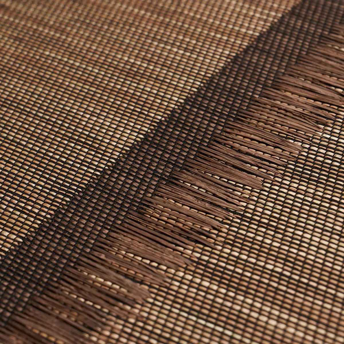 AXEL-FRINGE-WALLCOVERING-BROWN-COPPER-SCHUMACHER-5015711