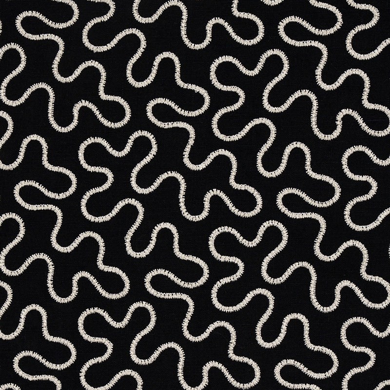 MEANDER-EMBROIDERY-BLACK-SCHUMACHER-67605