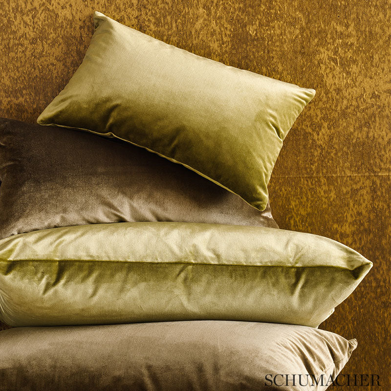 VENETIAN-SILK-VELVET-GOLD-SCHUMACHER-70440