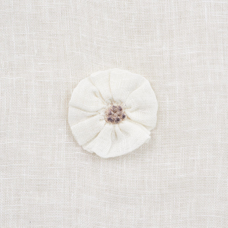 BUTTON-FLOWER-SHEER-IVORY-SCHUMACHER-75750