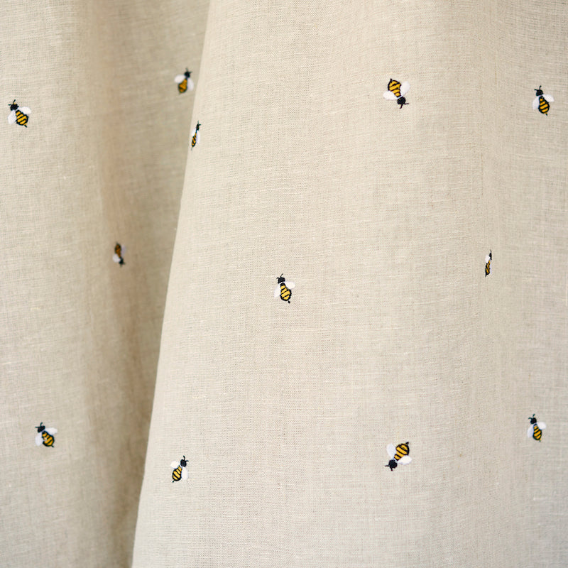 HONEY-BEE-EMBROIDERY-NATURAL-SCHUMACHER-78420