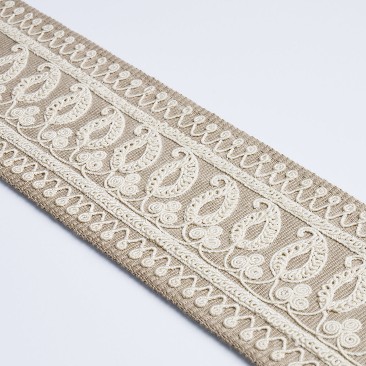 PAISLEY-EMBROIDERED-TAPE-SAND-SCHUMACHER-81231