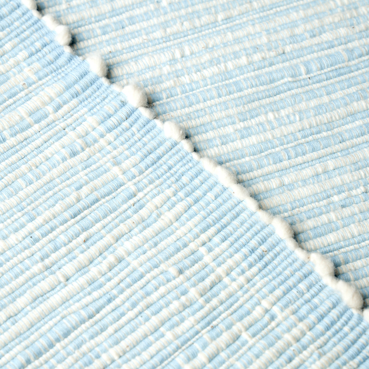 ZETA-HANDWOVEN-TEXTURE-SKY-SCHUMACHER-81372