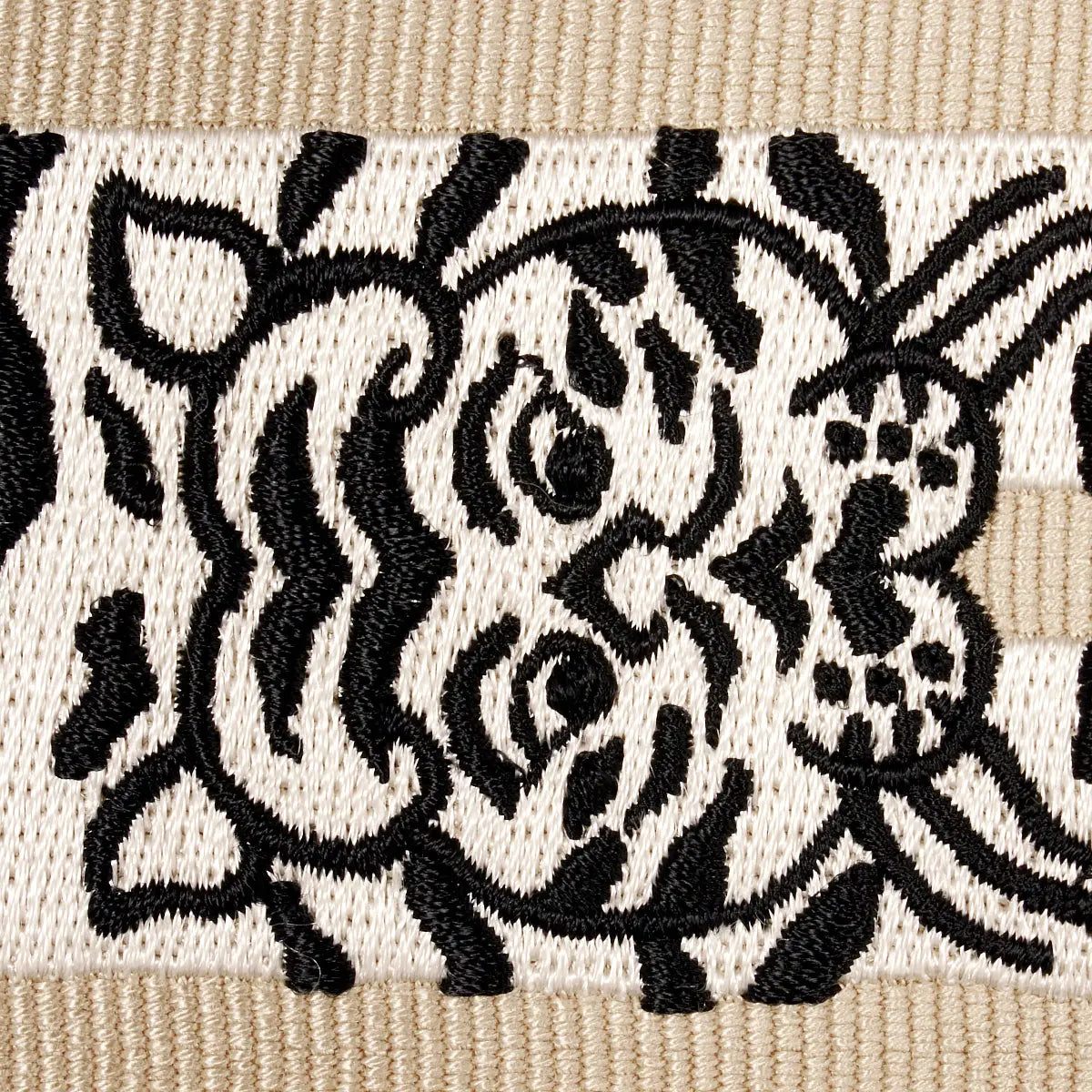 LE-TIGRE-EMBROIDERED-TRIM-NEUTRAL-SCHUMACHER-82510