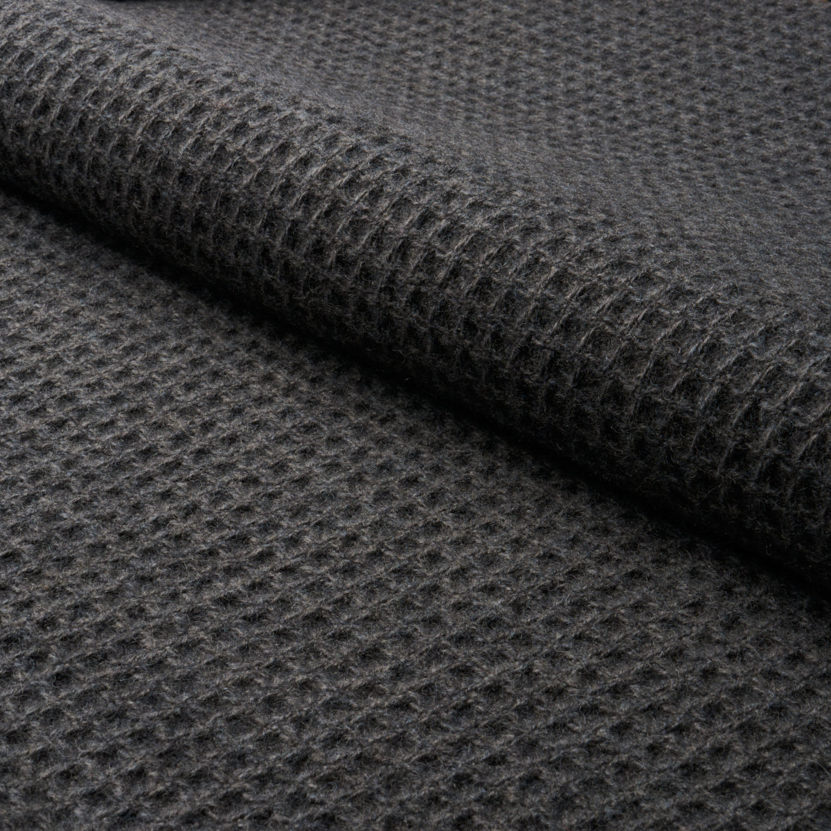 WALDEN-WOOL-TEXTURE-CHARCOAL-SCHUMACHER-82642