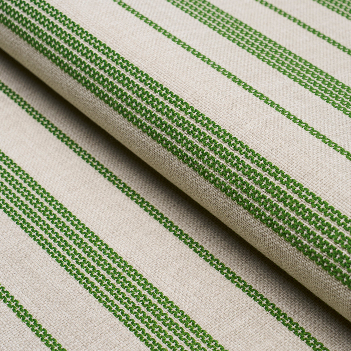 SERRA-MESA-INDOOR-OUTDOOR-STRIPE-VERDE-SCHUMACHER-84272