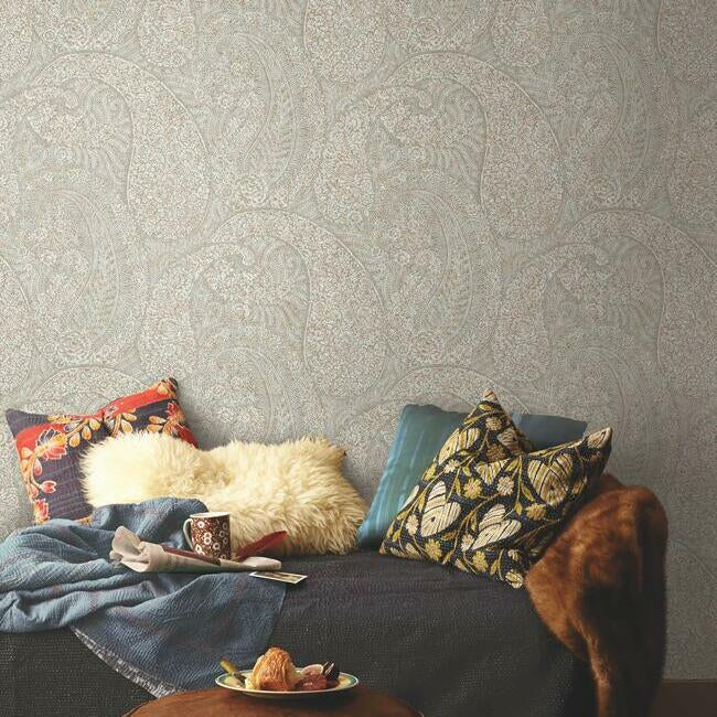 kashmir-dreams-paisley-wallpaper-neutral-blush-york-wallcoverings-bo6653