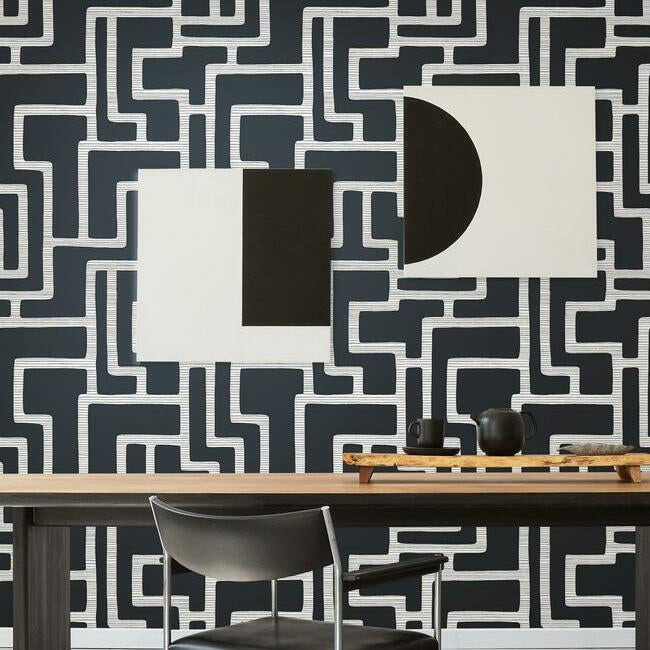 graphic-polyomino-wallpaper-black-white-york-wallcoverings-bw3831