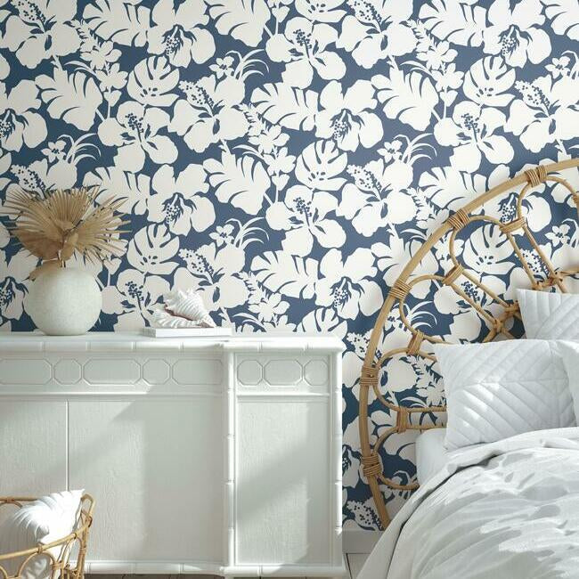 hibiscus-arboretum-wallpaper-navy-york-wallcoverings-cv4441