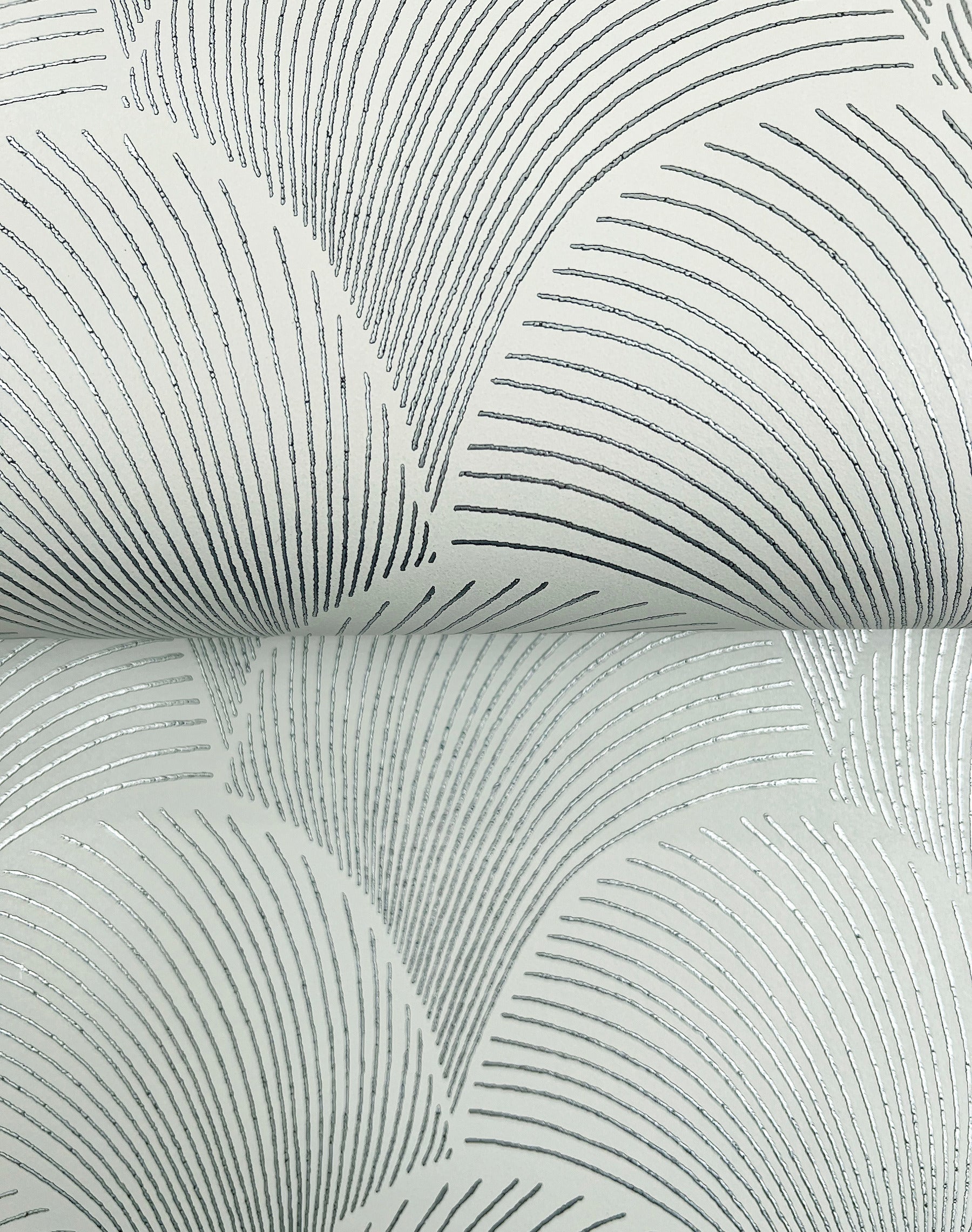 metallic-scallop-wallpaper-light-green-york-wallcoverings-nt6106