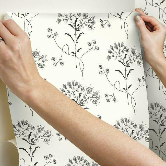 wildflower-premium-peel-stick-wallpaper-black-on-white-york-wallcoverings-psw1153rl