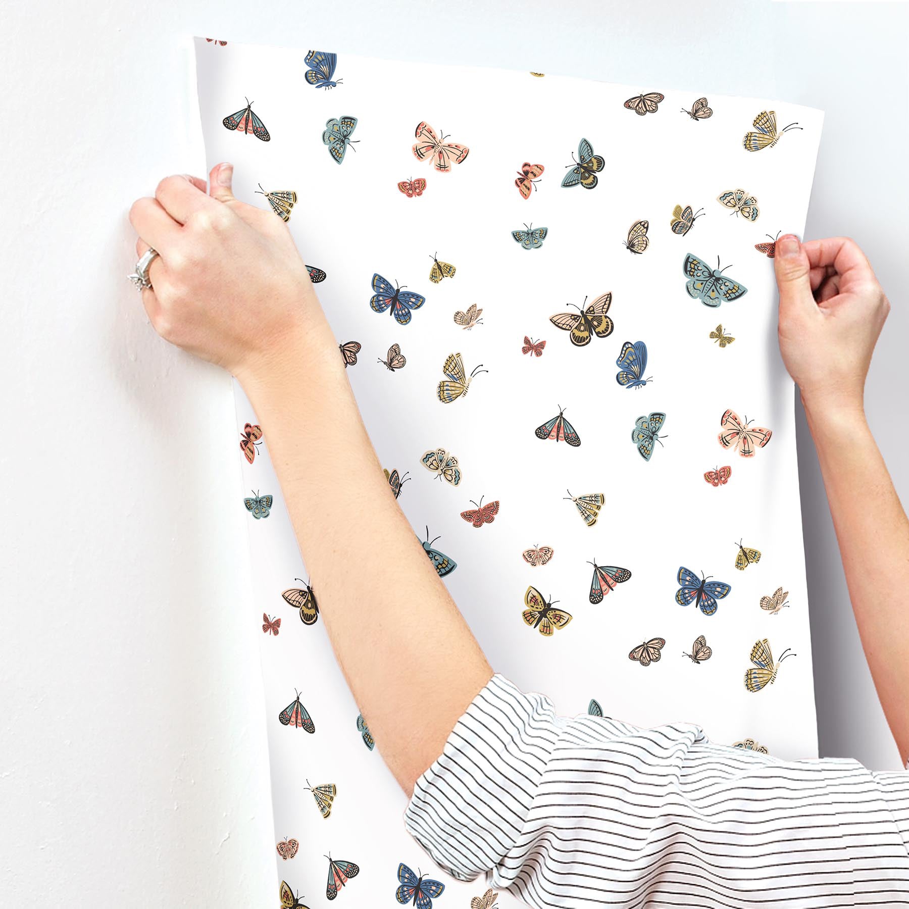 butterfly-house-wallpaper-white-york-wallcoverings-rf7411