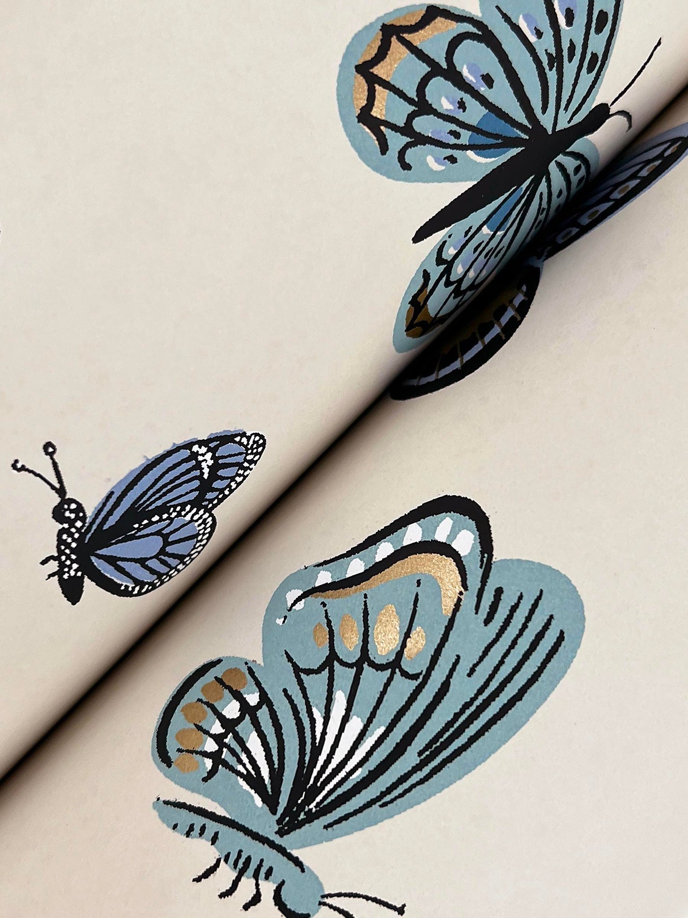 butterfly-house-wallpaper-linen-york-wallcoverings-rf7412