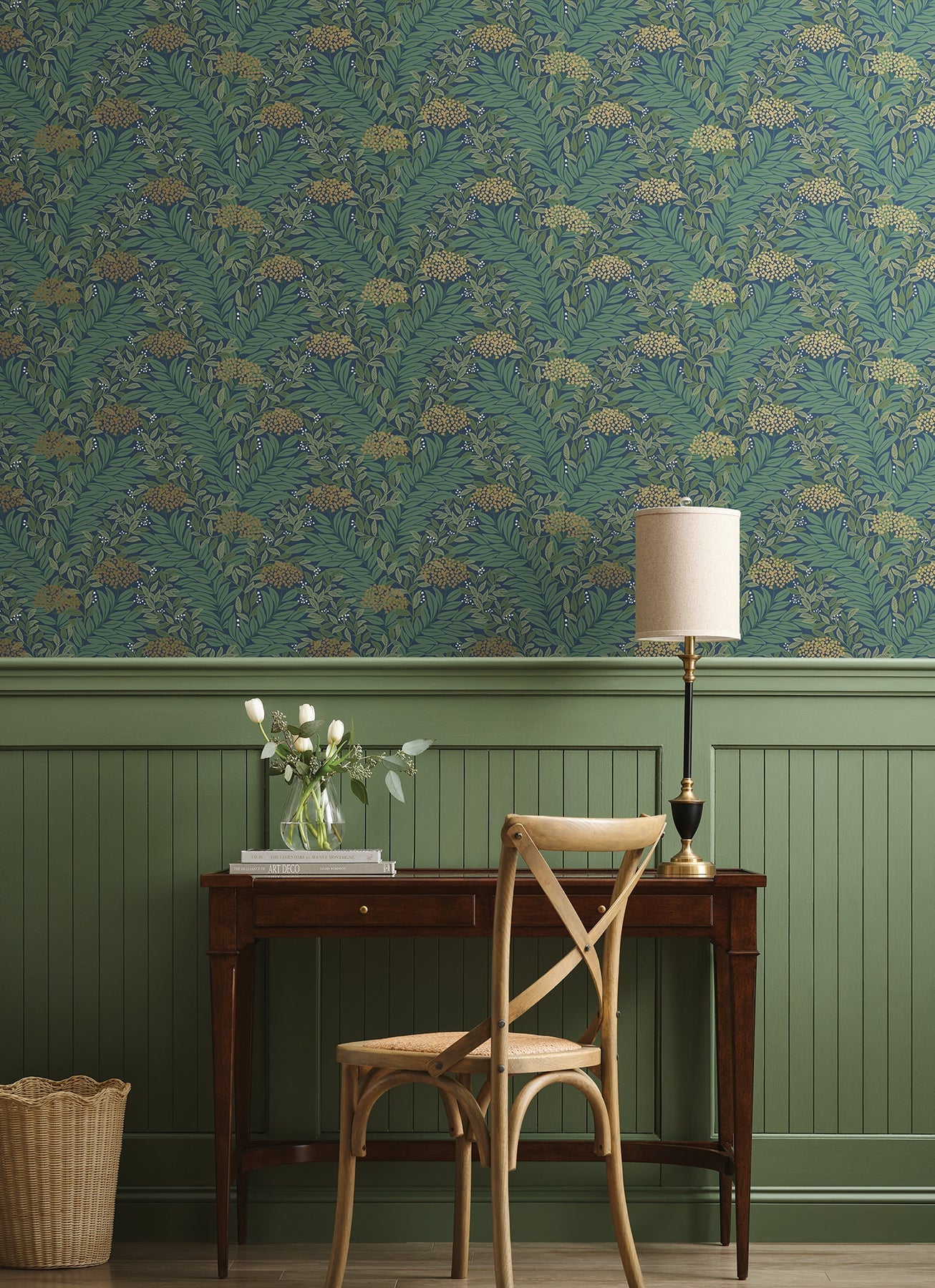 highgrove-wallpaper-navy-york-wallcoverings-rf7505