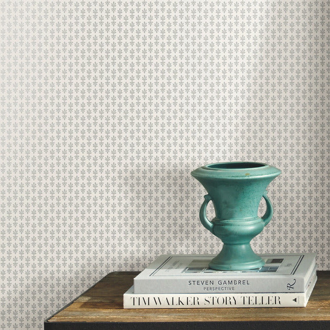 petal-wallpaper-white-metallic-silver-york-wallcoverings-rp7361