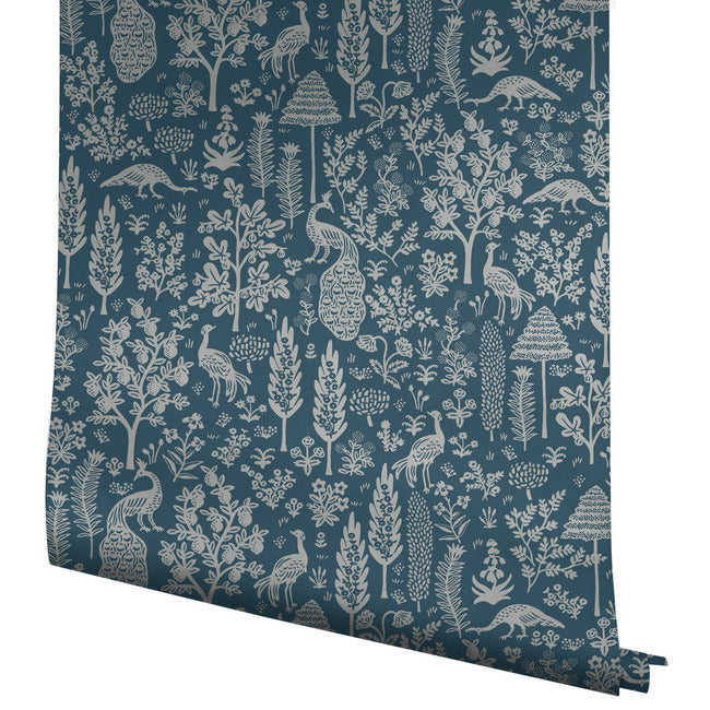 menagerie-toile-wallpaper-navy-metallic-silver-york-wallcoverings-rp7372