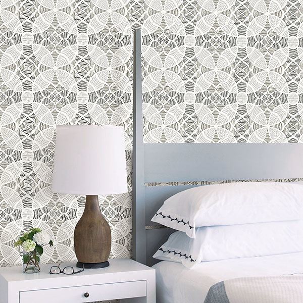 Zazen Grey Geometric Wallpaper - Brewster Wallcovering