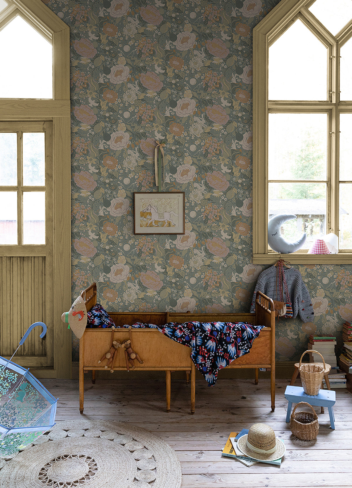 Växa Slate Rabbits & Rosehips Wallpaper - Brewster Wallcovering