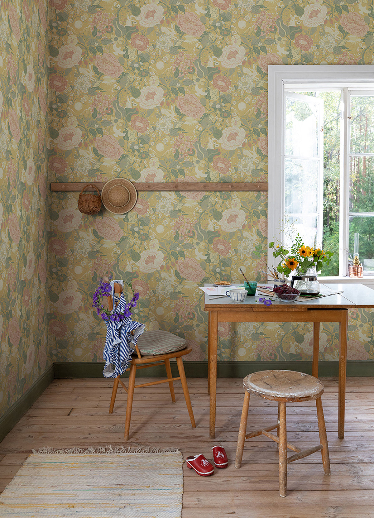 Växa Butter Rabbits & Rosehips Wallpaper - Brewster Wallcovering