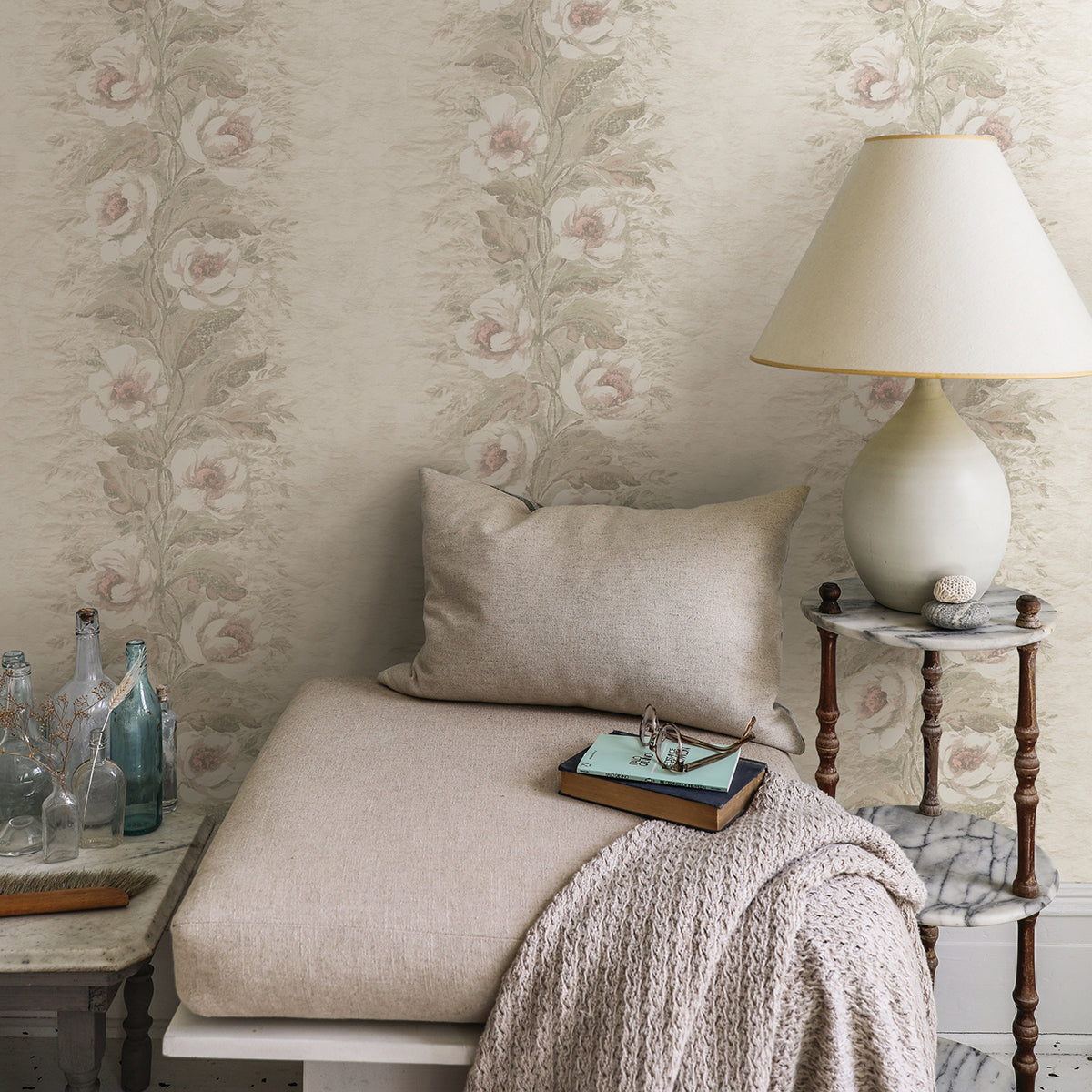 Picture of Dutch Garland Blush Gardenia Stripe Wallpaper