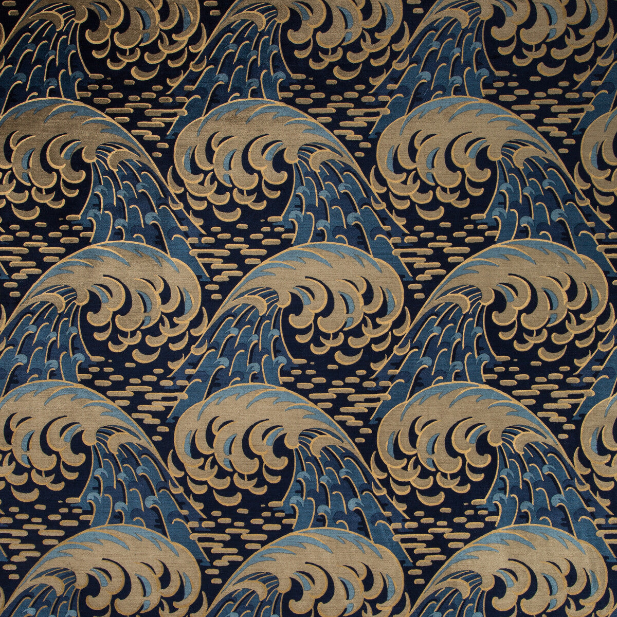 354195160-kaiyou-indigo-kravet-couture