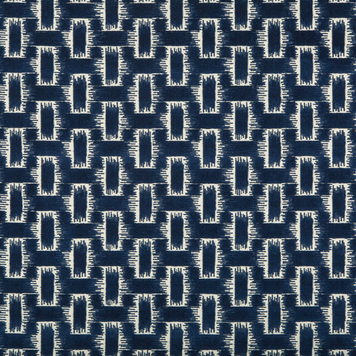 8020116500-chambord-velvet-indigo-brunschwig-fils