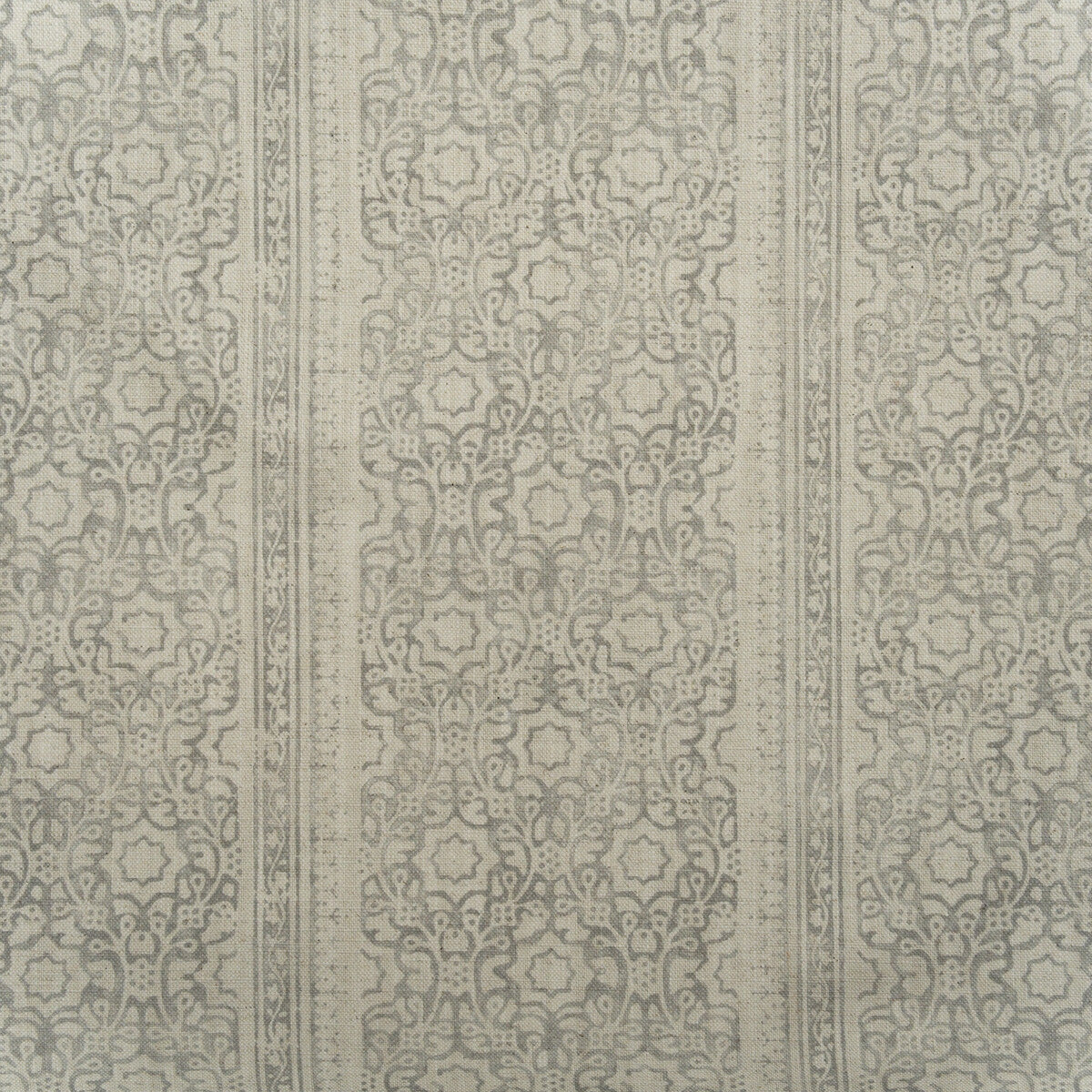 am100446110-mayfly-cloud-kravet-couture