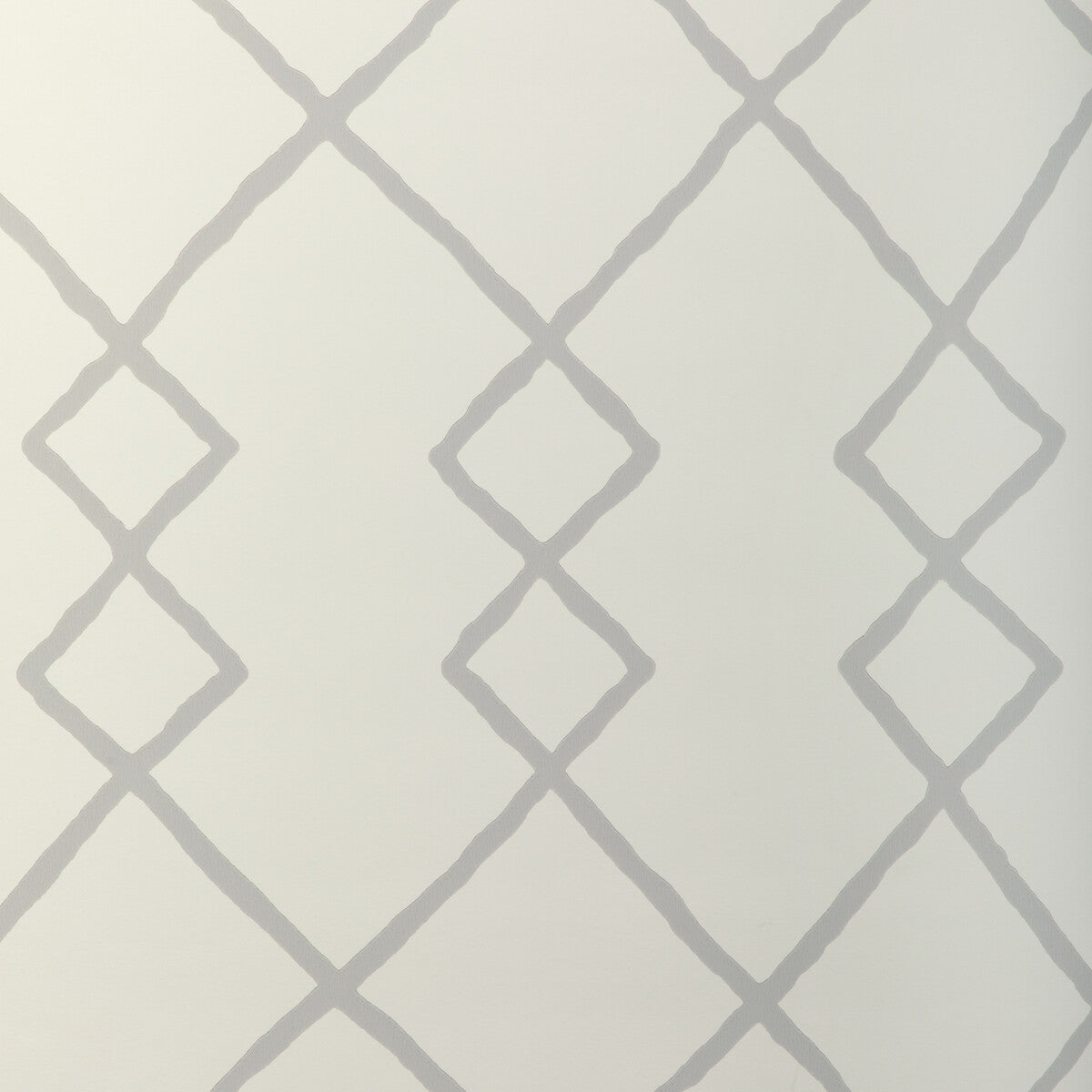 w394011010-geo-graphica-wp-grey-kravet-couture