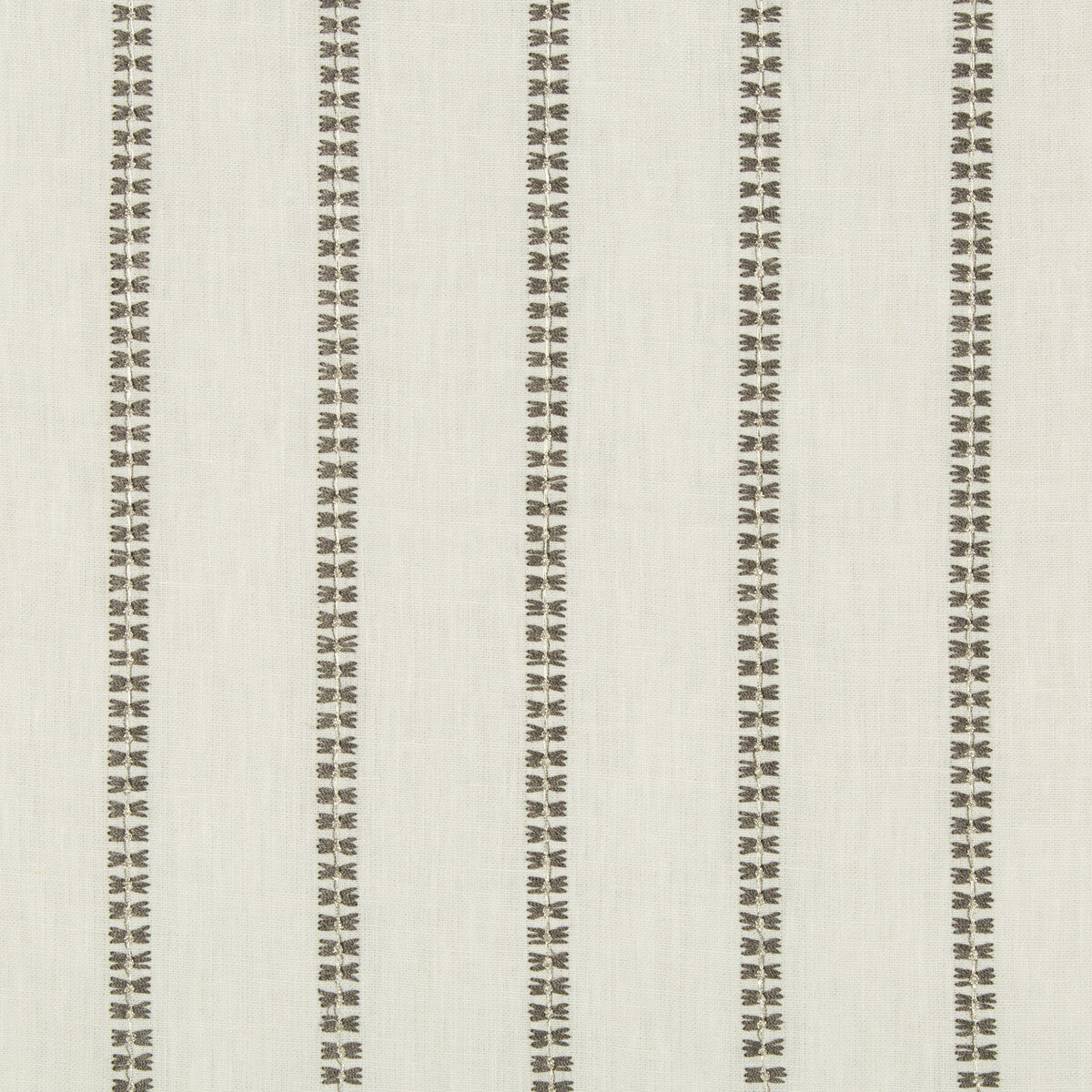 35285110-kravet-basics-35285-11