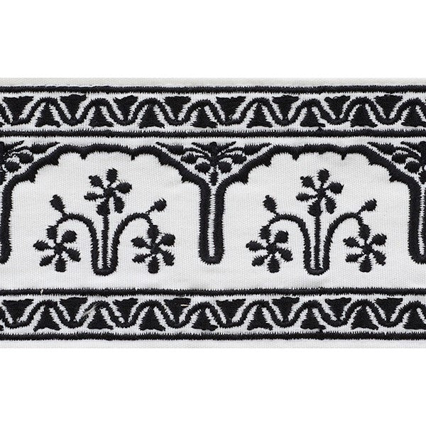 Schumacher Fabric Trim 74194 Nikola Tape Black